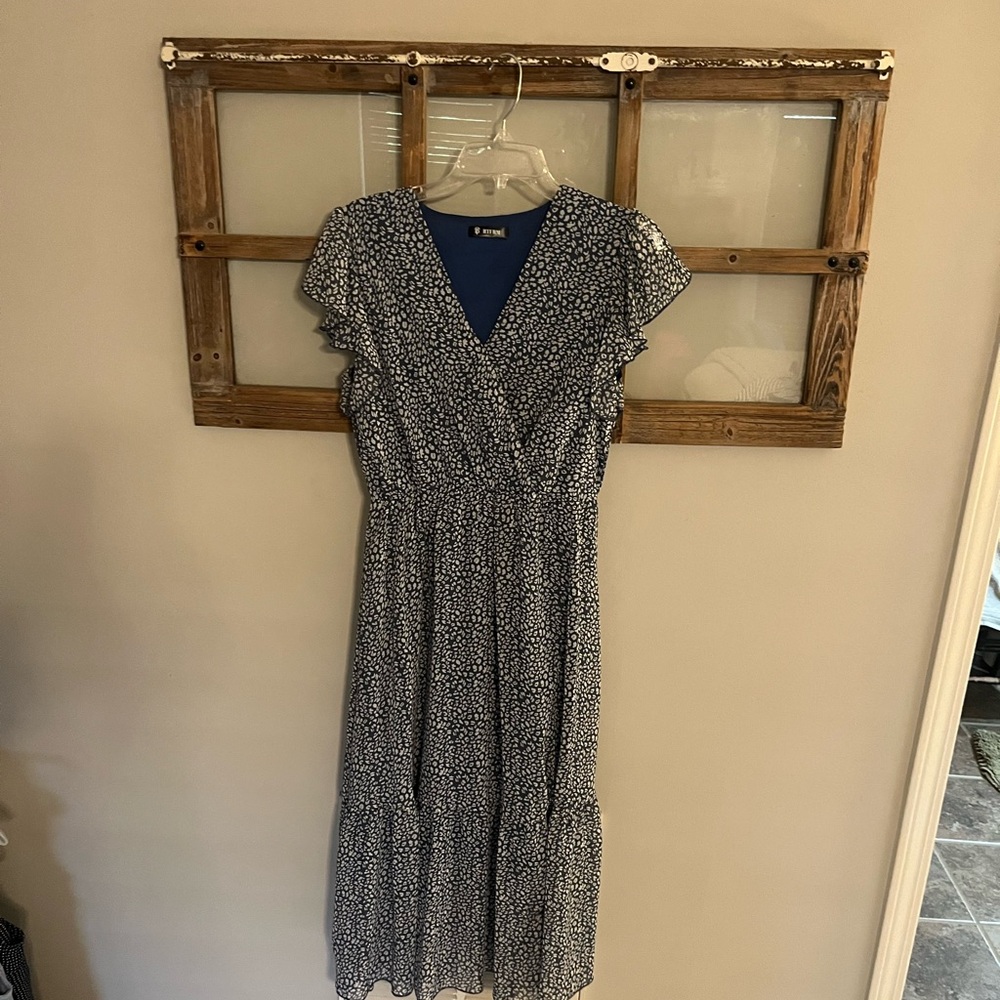 Chic Blue Floral Midi Dress